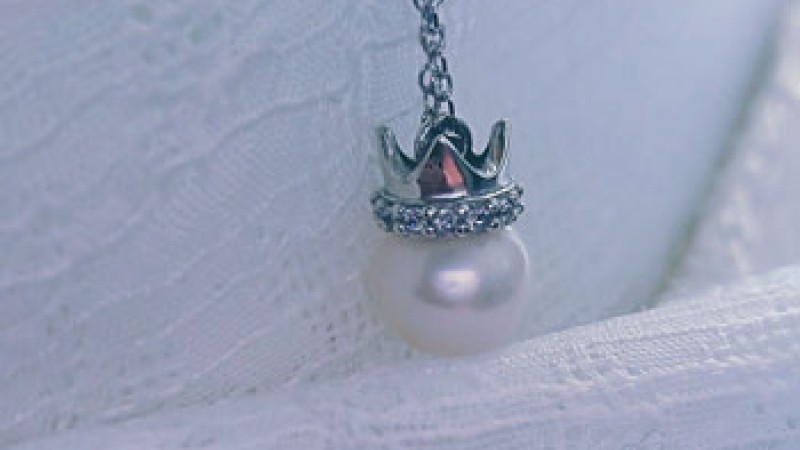 Be a queen!