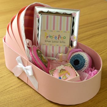 Baby box για κοριτσάκι με παραμάνα, ματάκι, εικόνα και κορνίζα